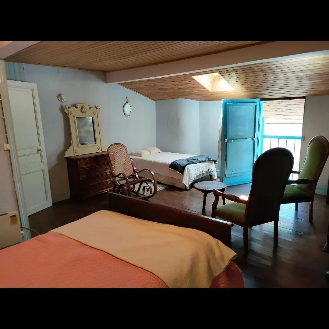 Holiday home Agreable Maison Dans Un Beau Village De Montagne Siguer