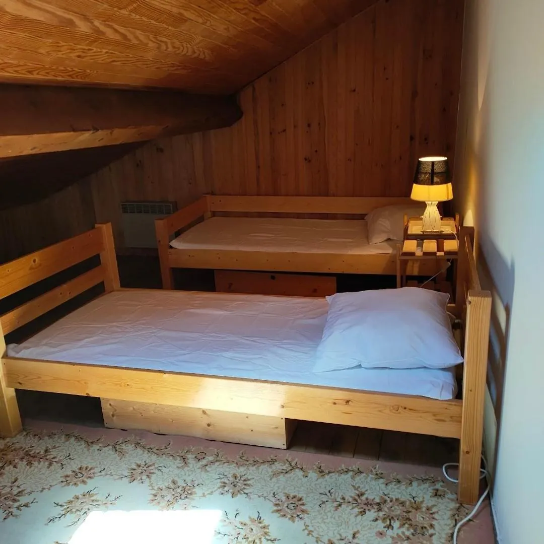 Agreable Maison Dans Un Beau Village De Montagne Siguer Holiday home