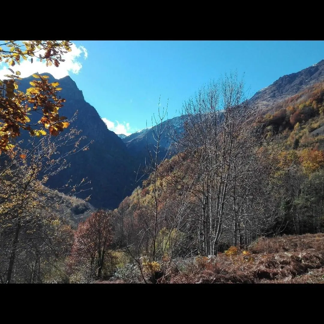 Agreable Maison Dans Un Beau Village De Montagne Siguer